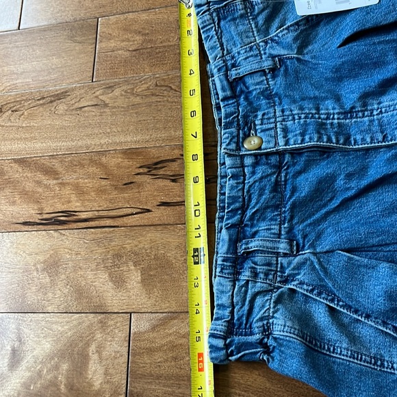 New with Tags Free People -We the Free Sawyer Boyfriend Taper Jeans- Size Small - Picture 10 of 14